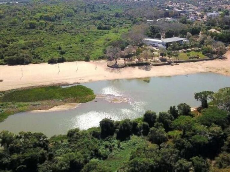 Barge entry to Bolivian ports is diminished by low flow in the Tamengo Canal and the Paraguay River